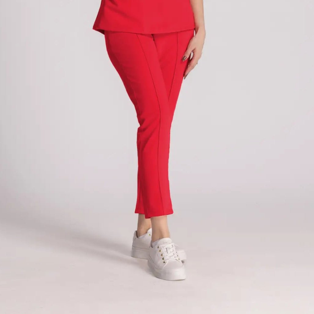 Pantaloni Elastici Elise, pantaloni medicali elastici roșii, combinație de eleganță și confort.