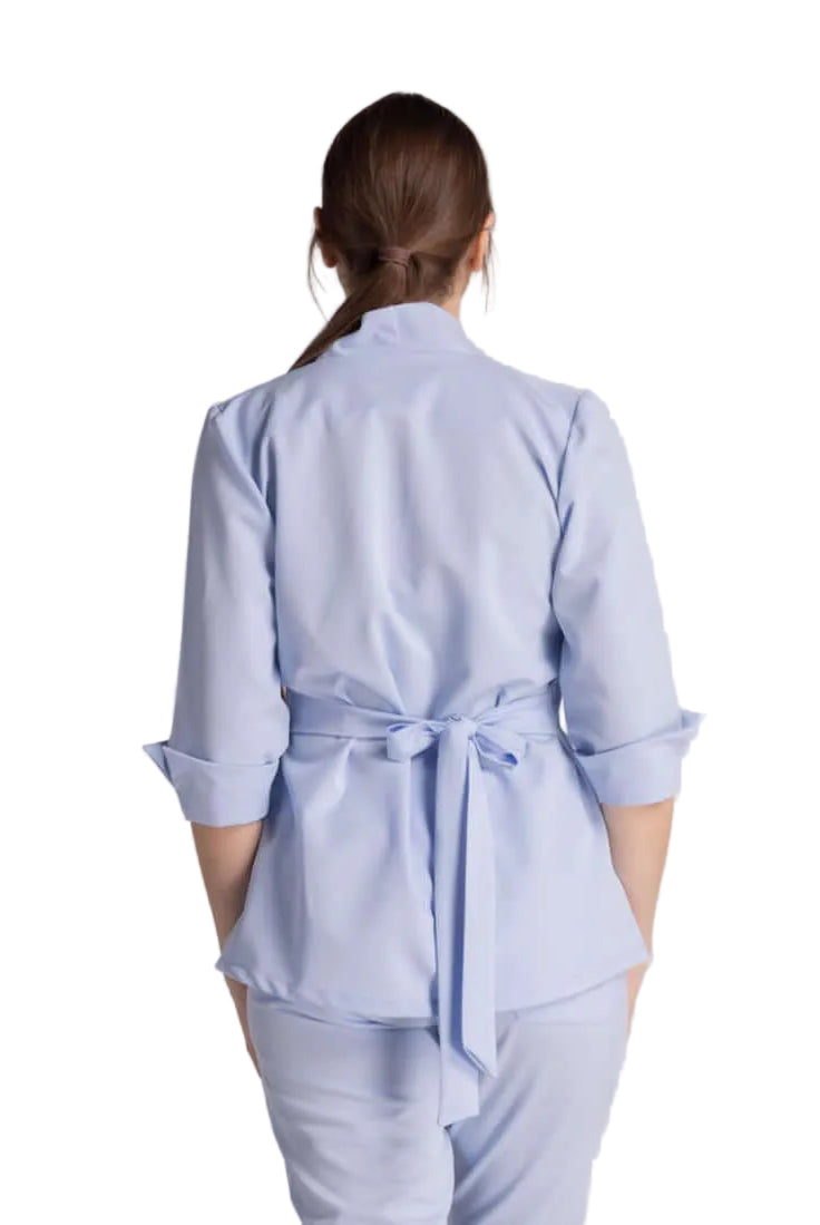 Bluza Elastica Elise - detaliu spate, design elegant si functional, guler shal si cordon ajustabil.