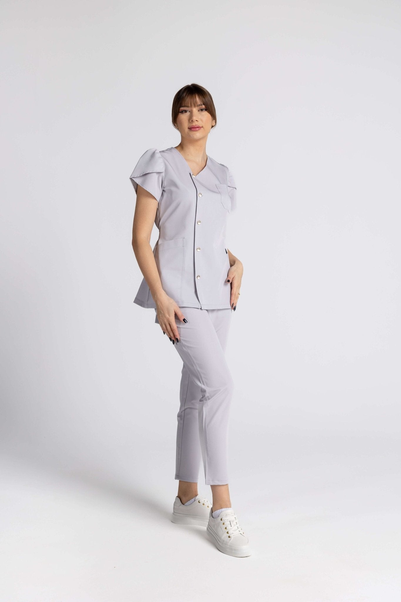 Costum Premium Elastic Sofia - costum elegant și confortabil, cu design sofisticat și mâneci lalea.