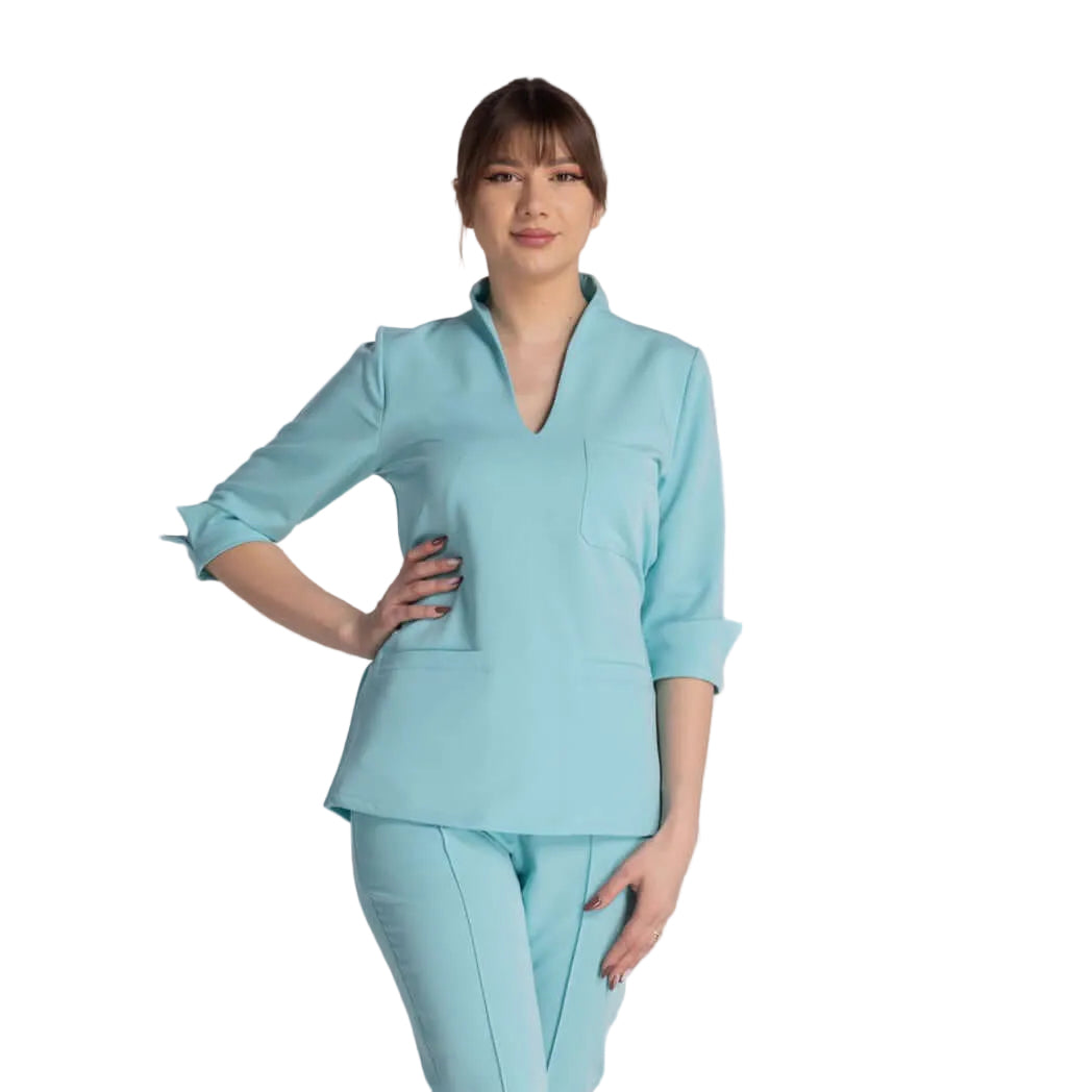 Bluza Elastica Elise, bluza medicală elegantă și funcțională, în nuanță de turquoise, perfectă pentru medici.