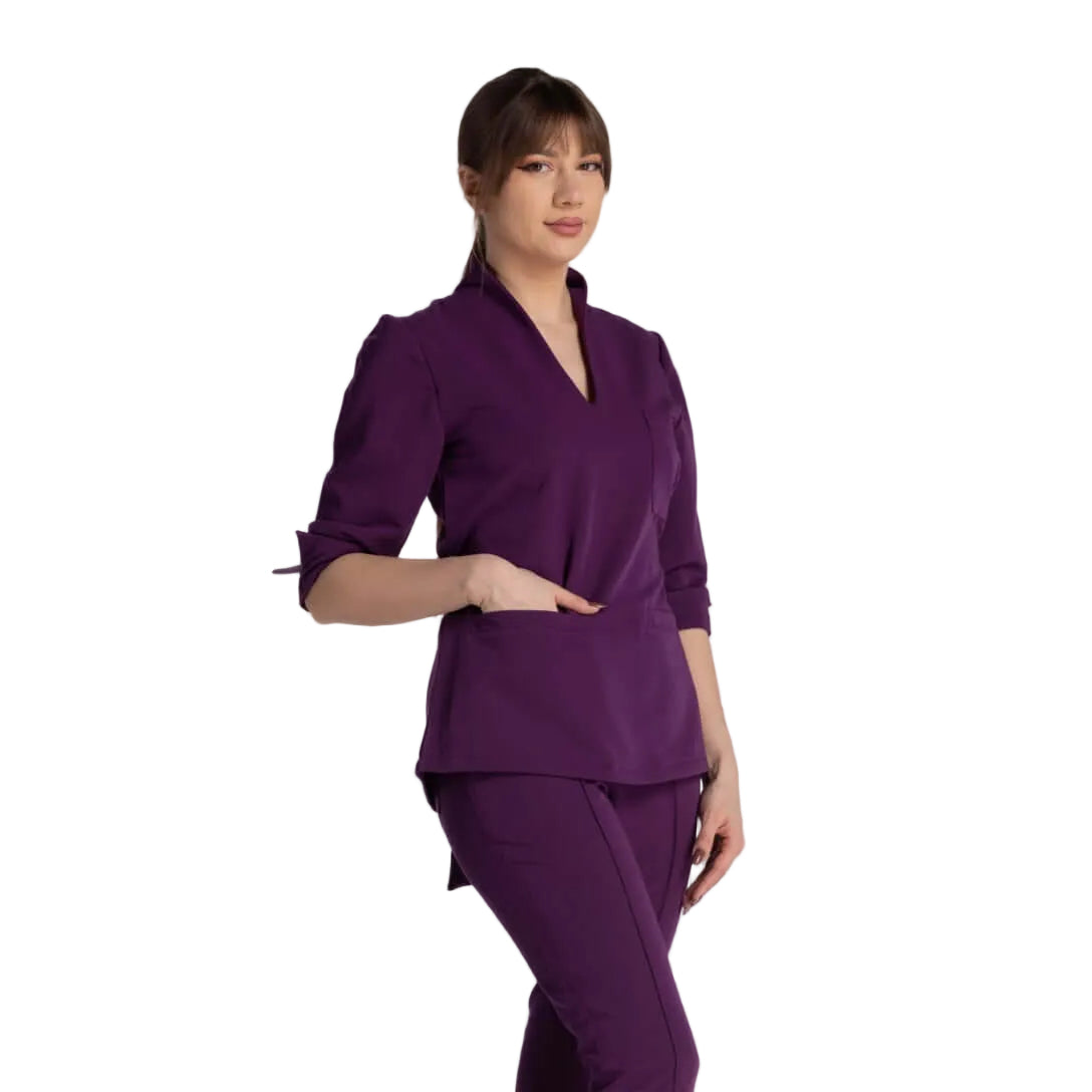 Bluza Elastica Elise, design elegant, guler shal, buzunare refilet, ideal pentru profesioniștii medicali.