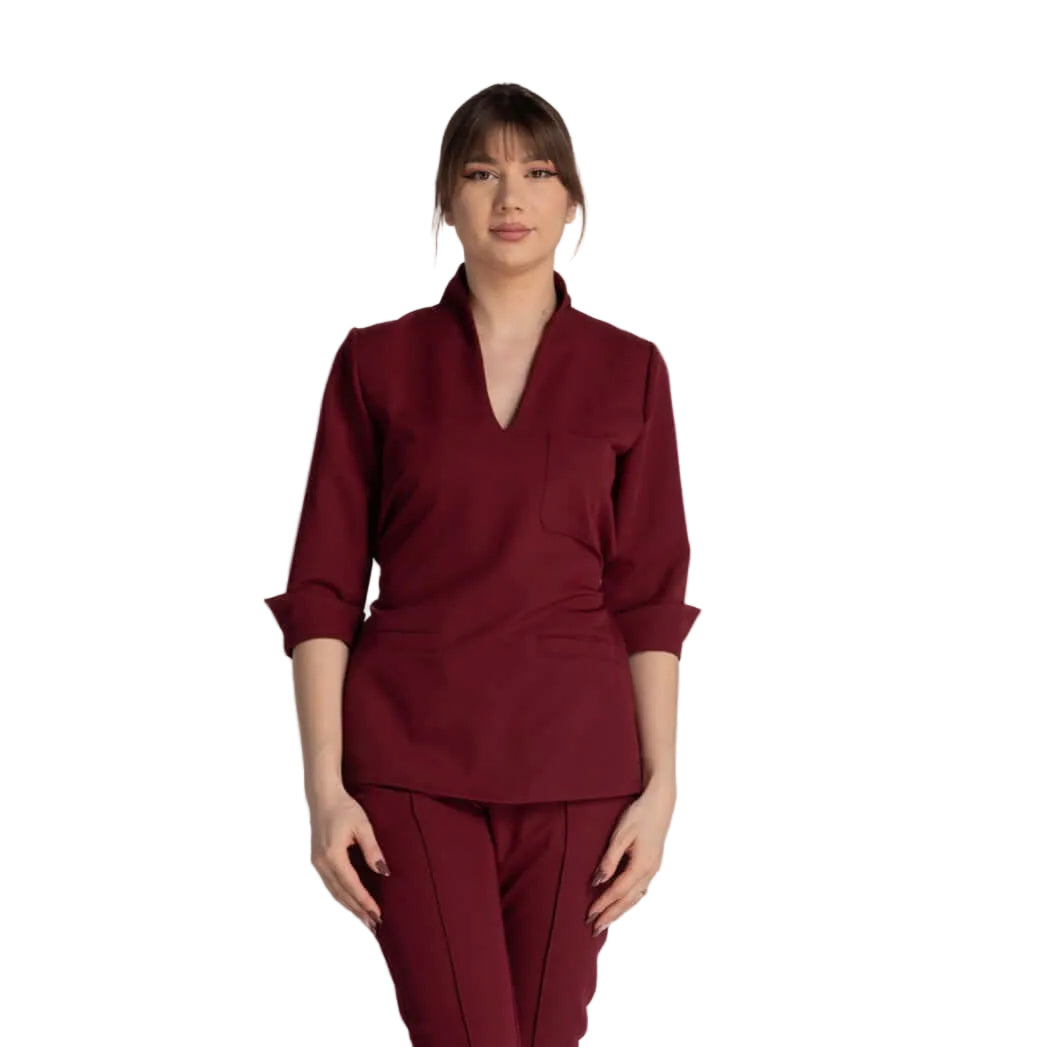 Bluza Elastica Elise - bluză medicală elegantă cu design modern, guler shal și buzunare refilet.