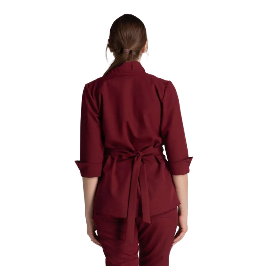 Bluza Elastica Elise - detaliu spate cu cordon ajustabil si design elegant in nuanta bordo.
